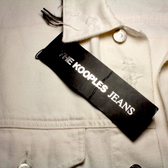 THE KOOPLES Oversized White Denim Jacket w/ PATCH - Picture 4 of 8
